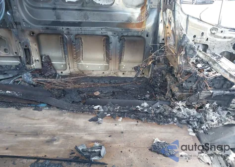 2019 Ford Transit z USA, uszkodzony, nr VIN 1FTYR2CM1KKB66361